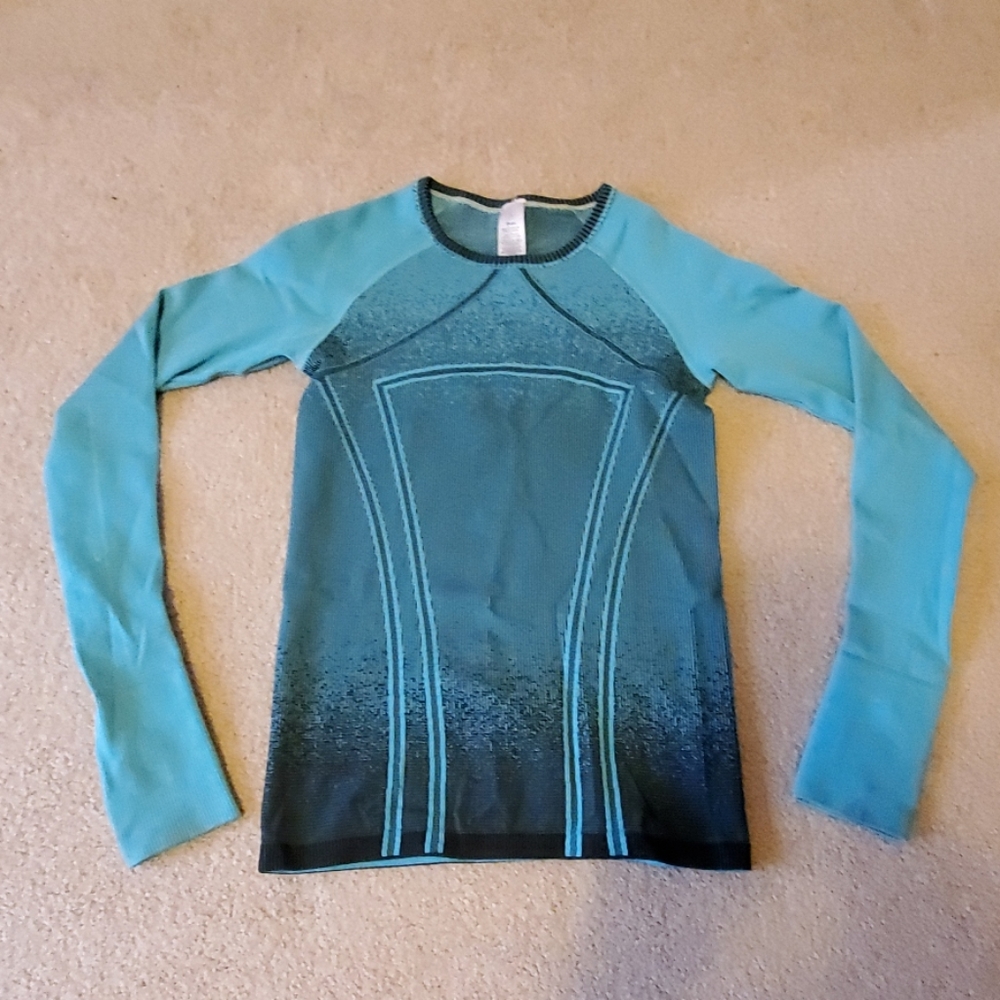 Ivivva by lululemon fly tech long sleeve